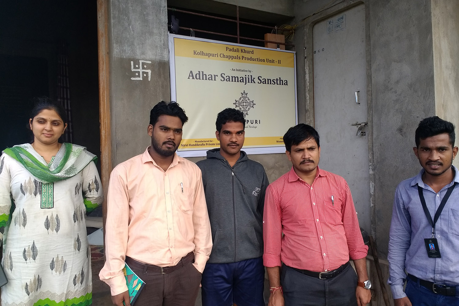 Shri. Chandrasekhar, Assistant Director, DC Handicraft, Kolhapur’s Visit to Chappal Artisans at Sangrul